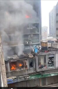 BREAKING : Huge Fire Burns Down 10-storey Building In Lagos, Watch -