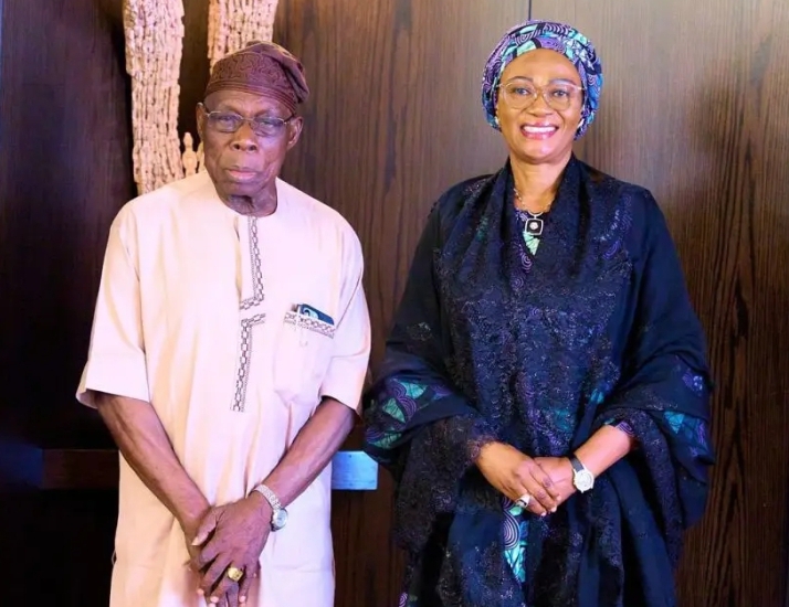 After Wearing ‘Tinubu Cap’ Obasanjo Visits First Lady -