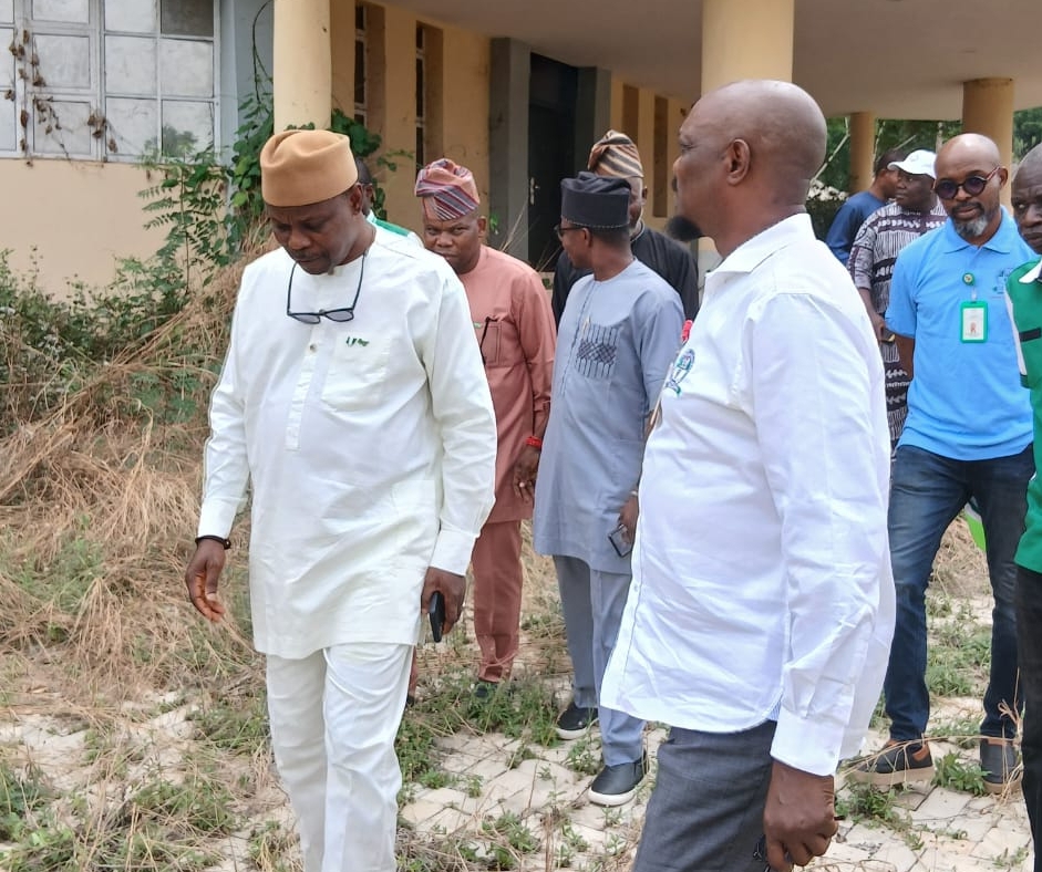 Contractor Given 30 Days to Make Abeokuta NHIA Office Functional