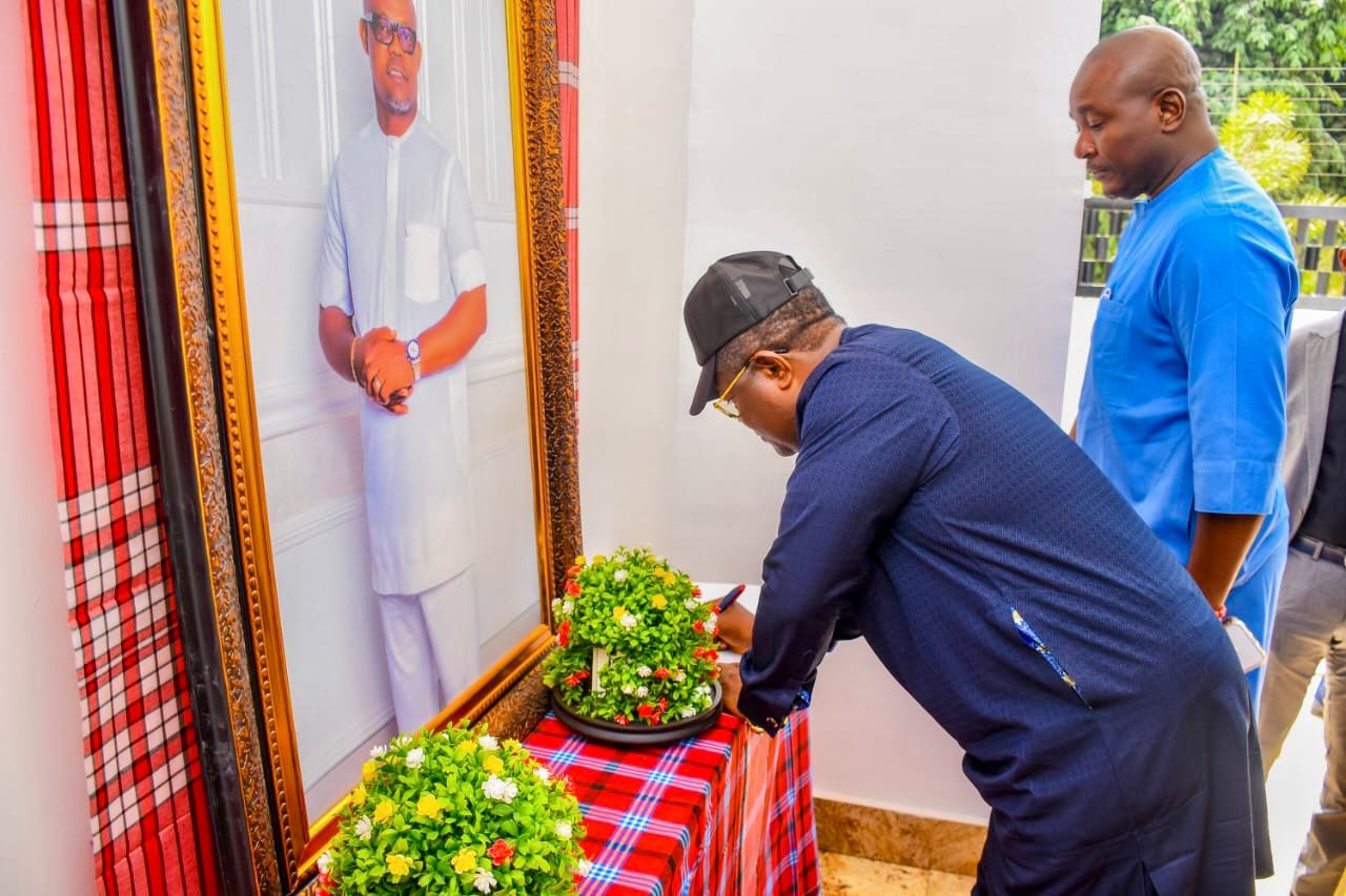 The Greatest Thing Anyone Can Do Is Serve Society, Umahi Says During Condolence Visit To The Family Of Late Senator Mpigi