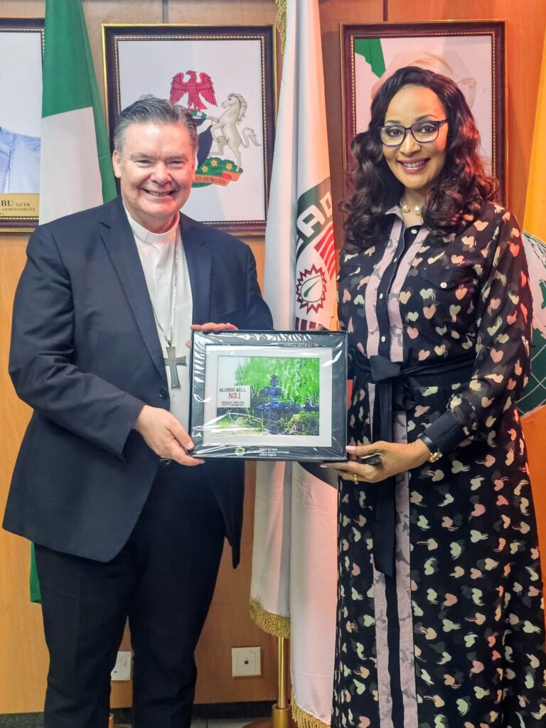 Foreign Affairs Minister Receives Apostolic Nuncio