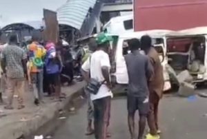 VIDEO: Five Injured As 40-Foot Truck Crashes Into Two Commercial Buses In Lagos 40-Foot Truck